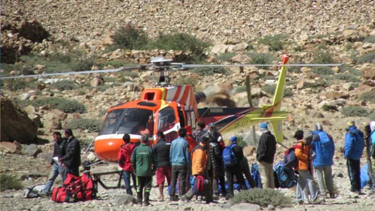 helicopter-from-simikot-hilsa-simikot