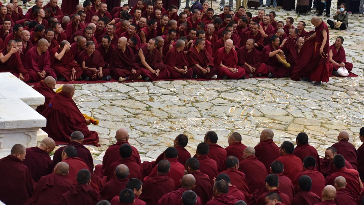 monks in tibet