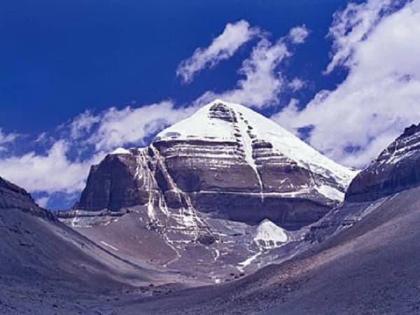 kailash-tour-by-helicopter